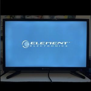 Element ELEFW328 32" 720p LED TV With Remote and Stand Legs, Tested.